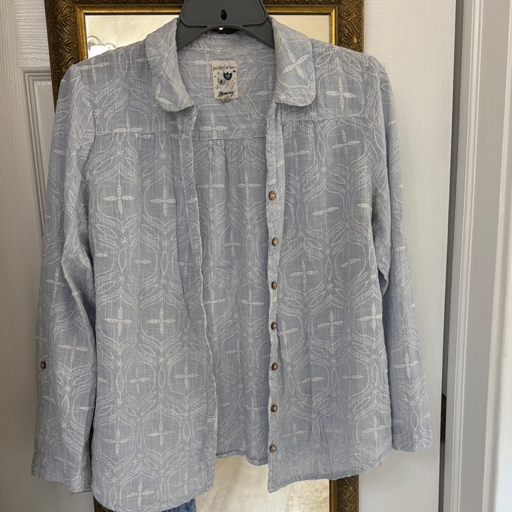Mantaray Womens Light Blue Patterned Blouse